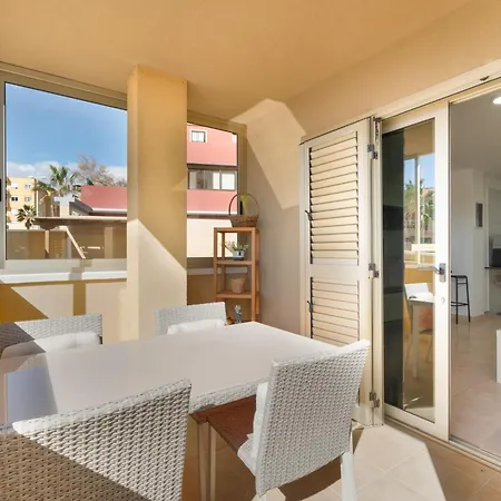 Sandra La Perla Apartment